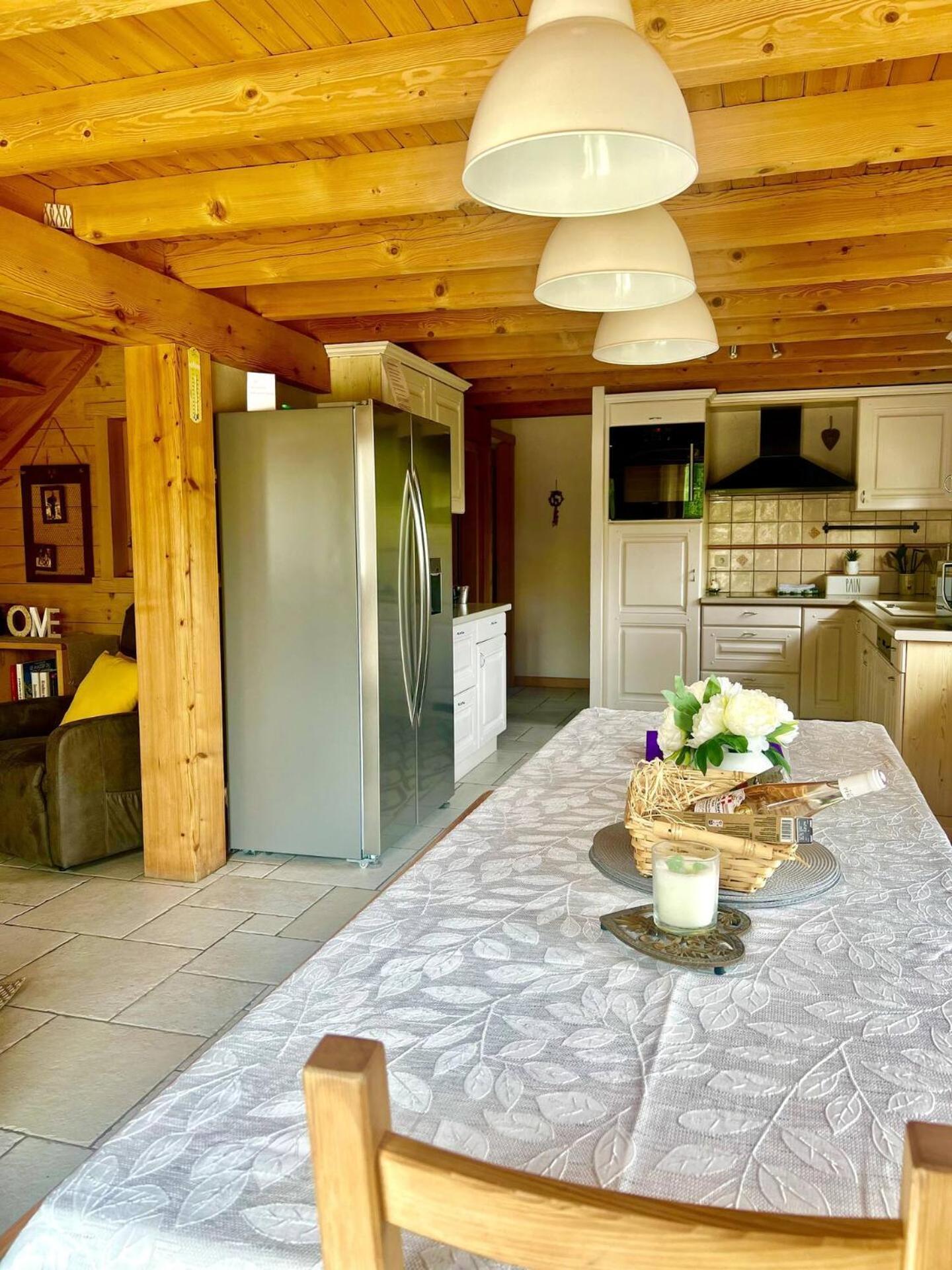 Charming Family Chalet For 8 People, With Private Hot Tub Les Clefs Buitenkant foto