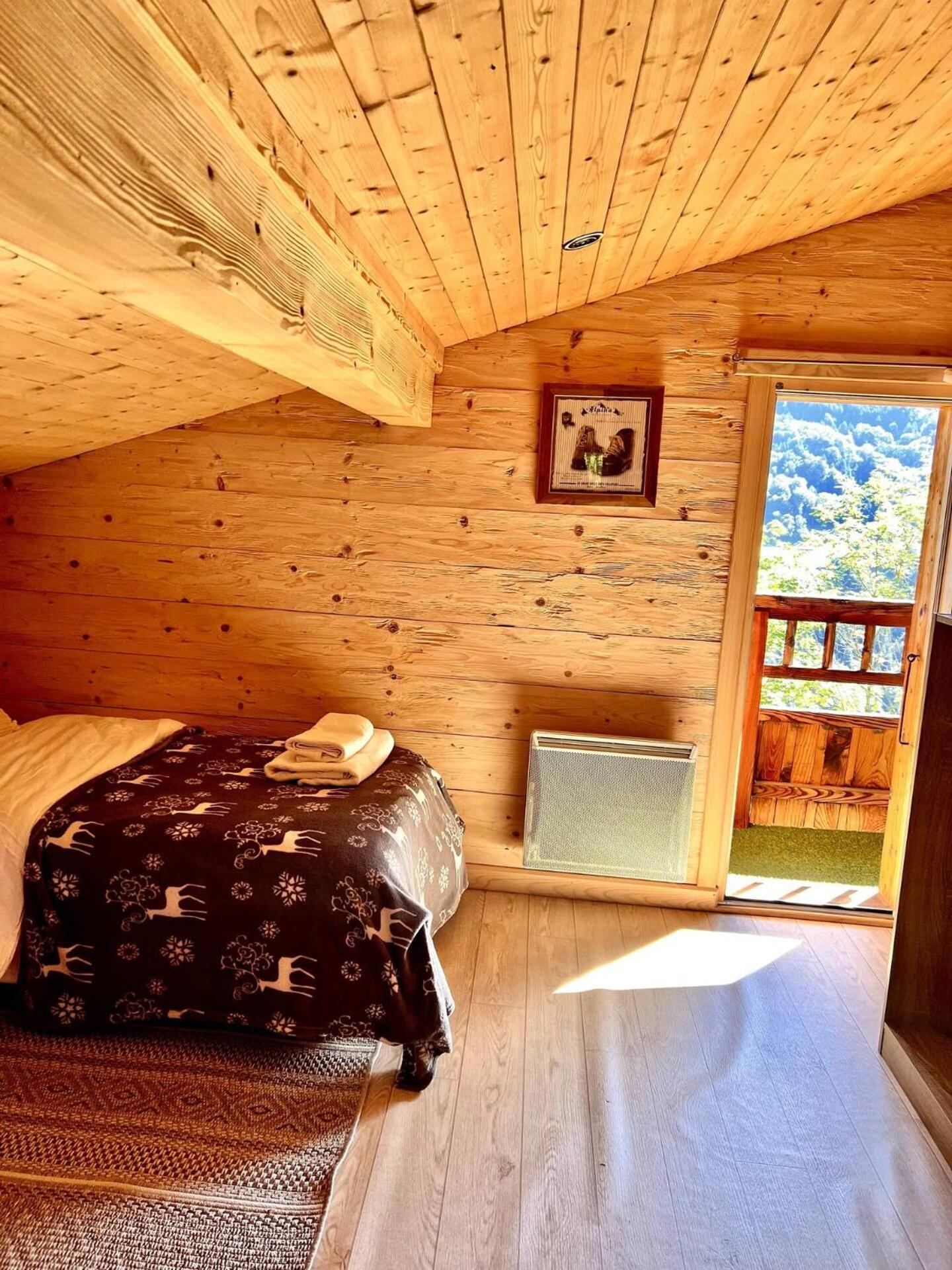 Charming Family Chalet For 8 People, With Private Hot Tub Les Clefs Buitenkant foto
