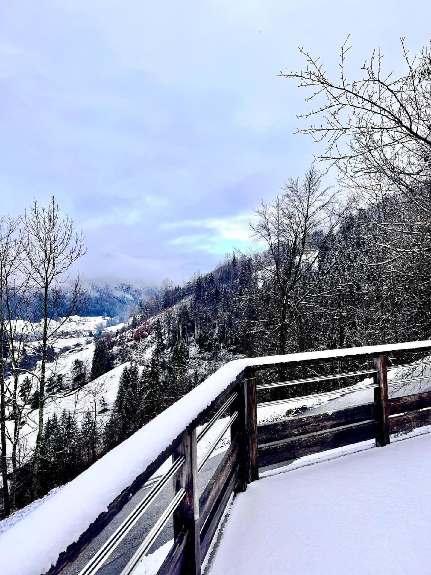 Charming Family Chalet For 8 People, With Private Hot Tub Les Clefs Buitenkant foto